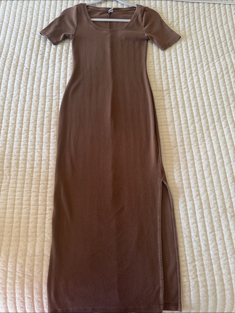 Old Navy Brown Short-Sleeve Ribbed Maxi Dress with Side Slit